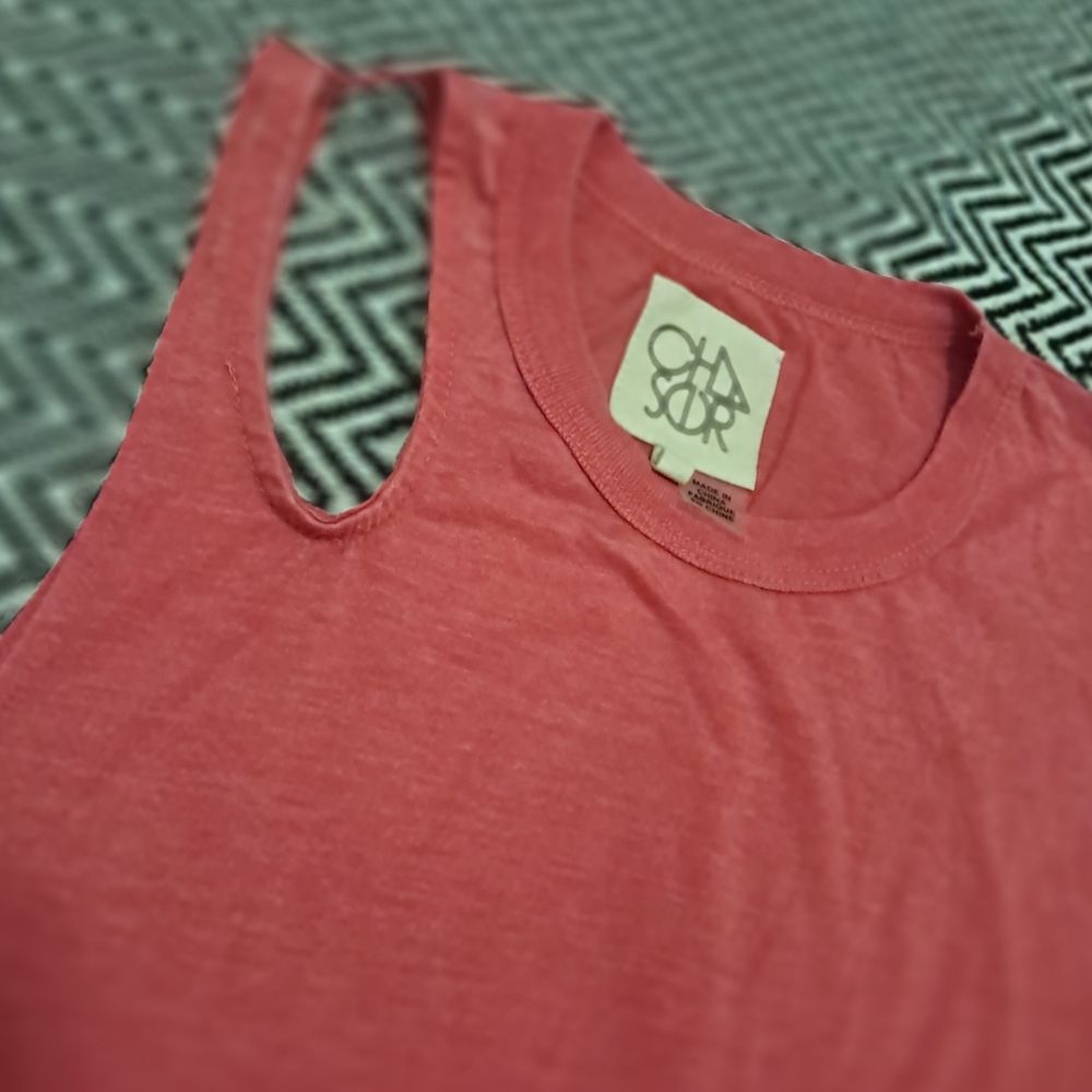 Red Chaser Tank - Picture 4 of 5